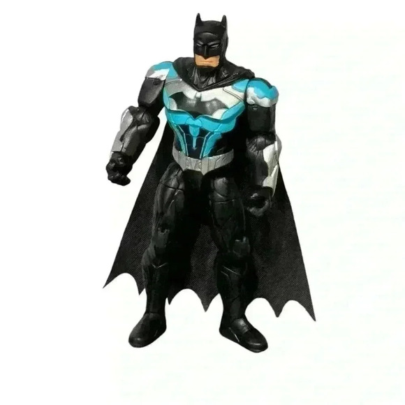 DC Comics 4” Batman Figure from Batman vs. Mr. Freeze Set - Picture 1 of 6